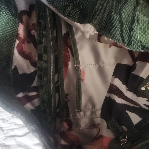 Kate Landry large shoulder bag. NWT - Picture 7 of 8